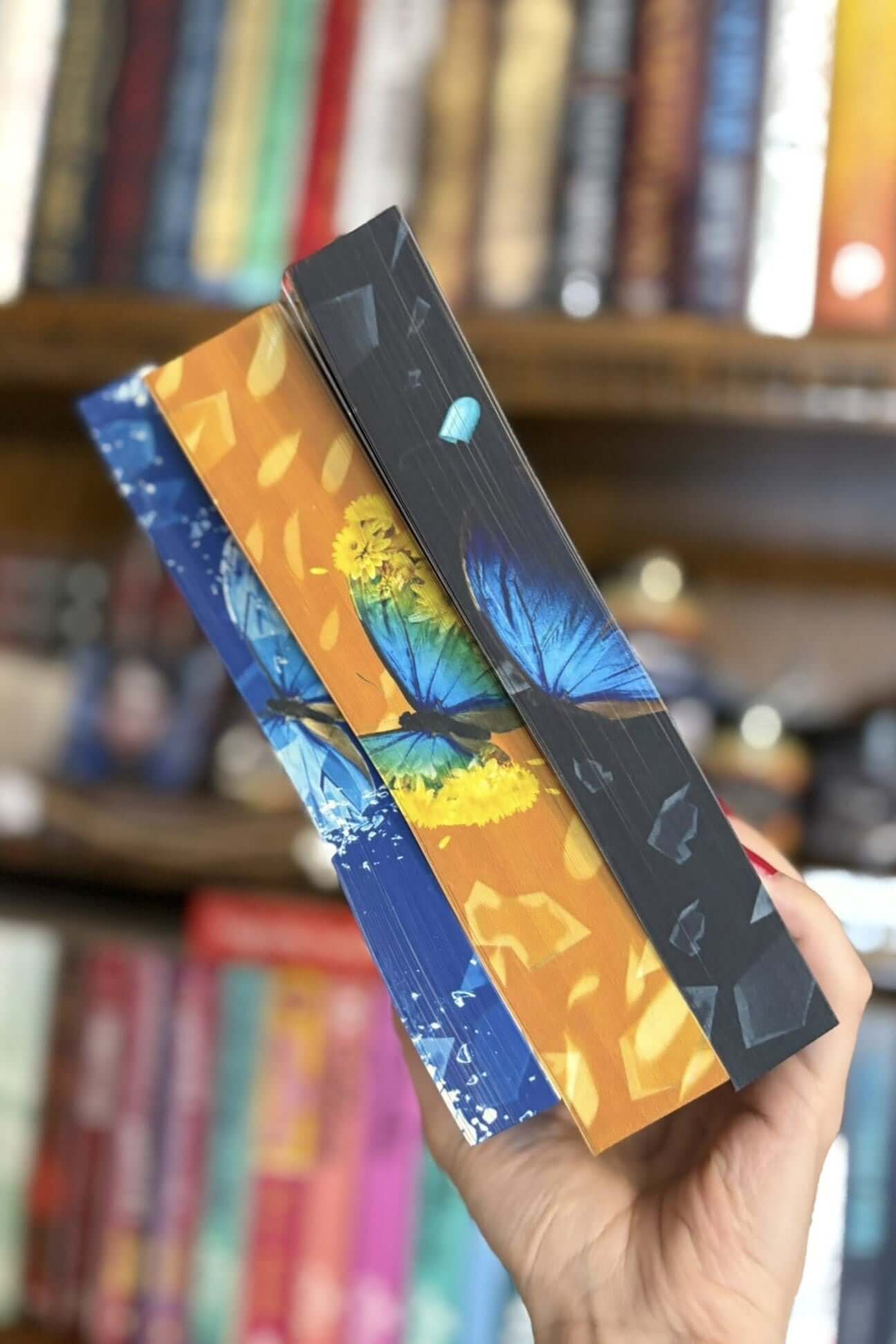 🦋 Raven – Ediție de colecție de Sara Dust