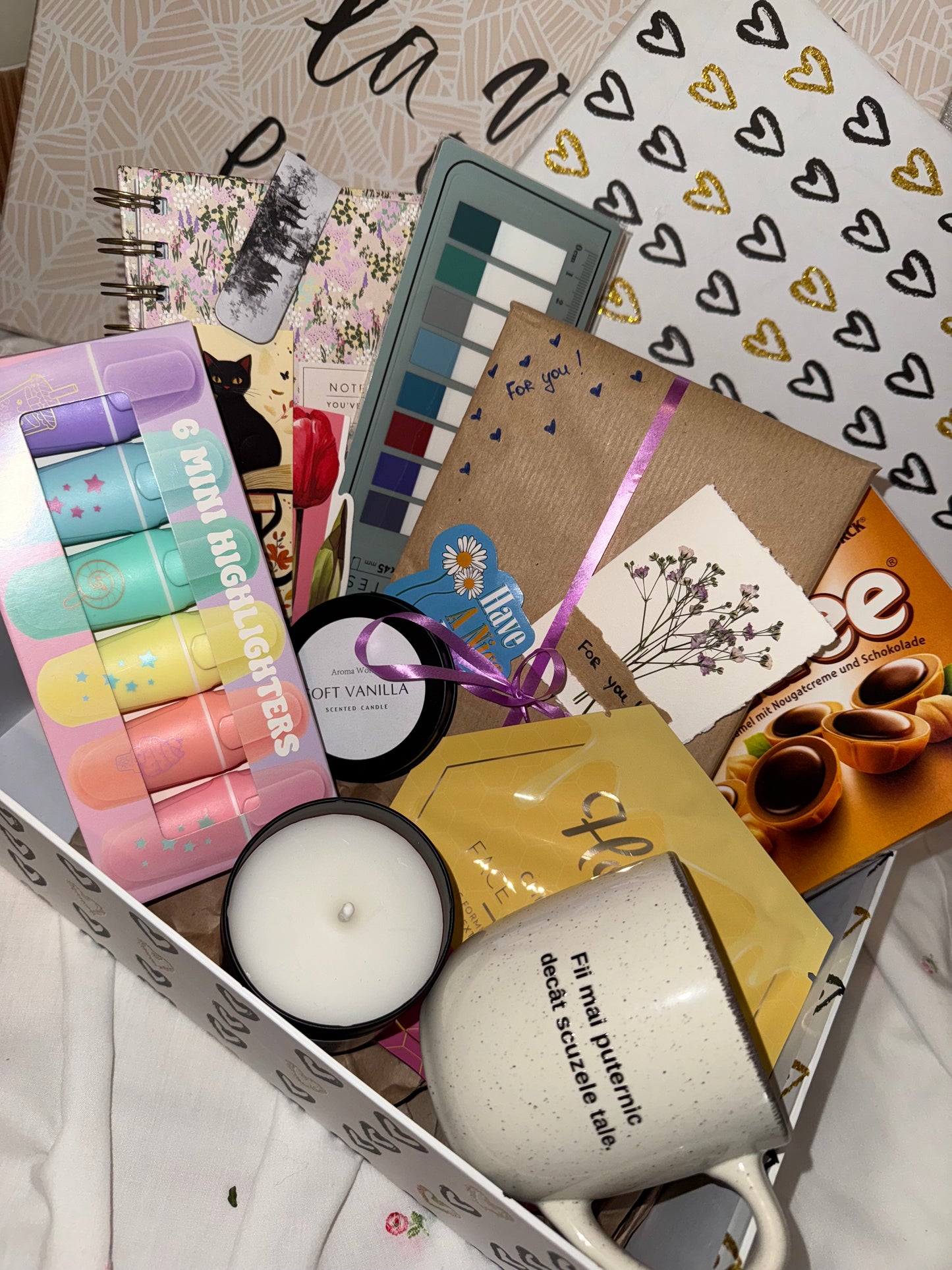 Mystery Book Box – Cărți surpriză & conținut misterios