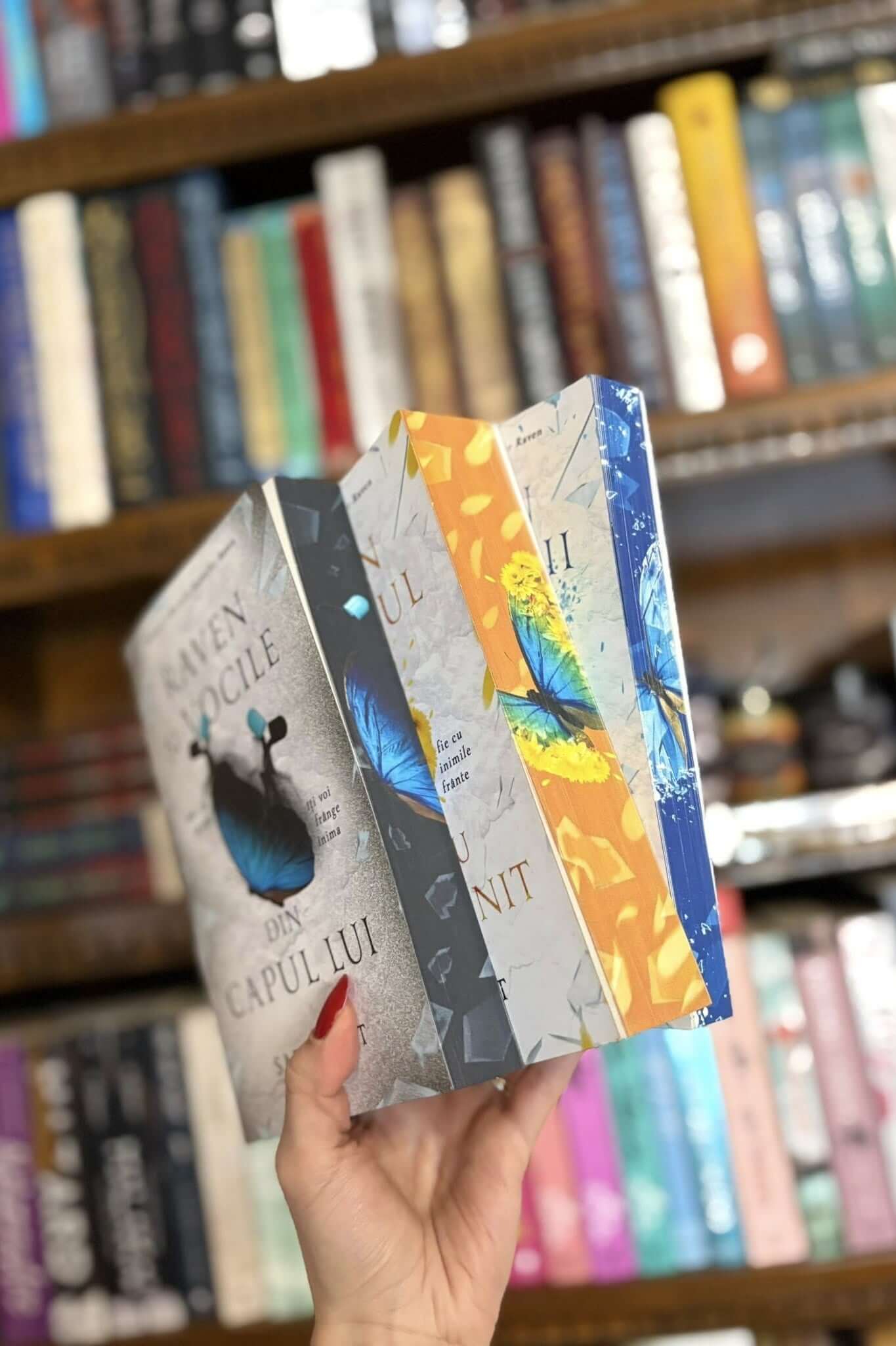 🦋 Raven – Ediție de colecție de Sara Dust