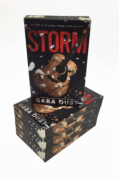 STORM- Sara Dust